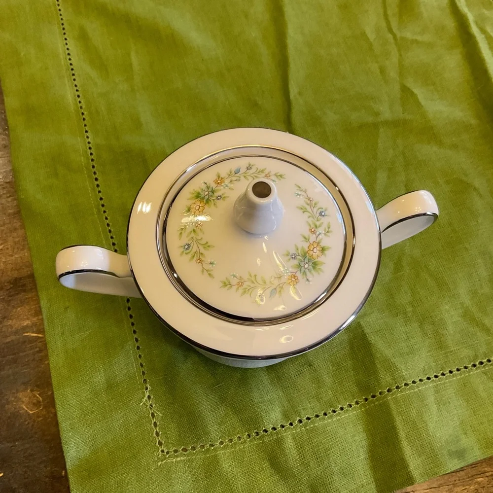 Noritake 
